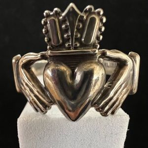 Vintage Sterling Claddagh Ring